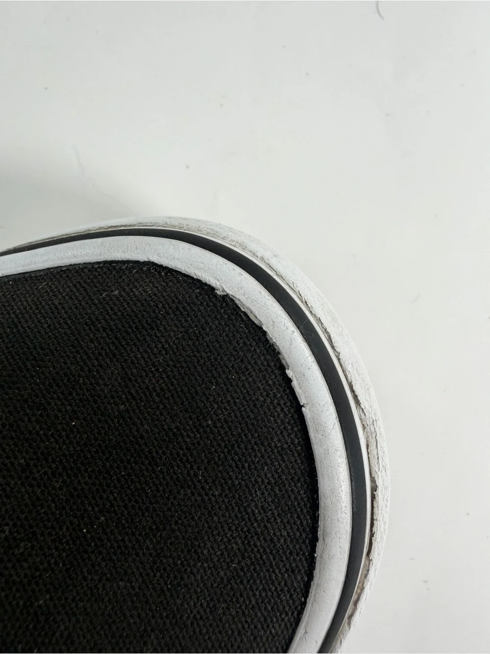 Skater Streetwear Vans Classic Slip-On Logo Trim Canvas Sneakers Men’s 7 W8.5